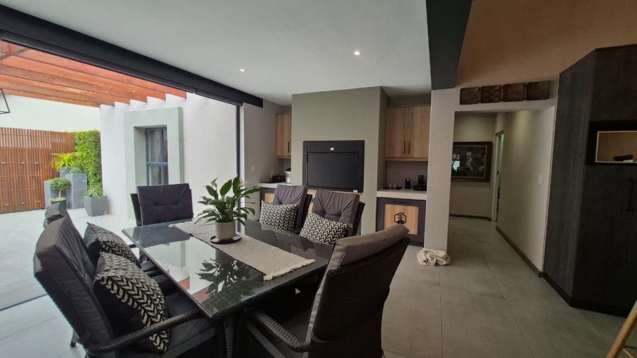 3 Bedroom Property for Sale in Altona Western Cape